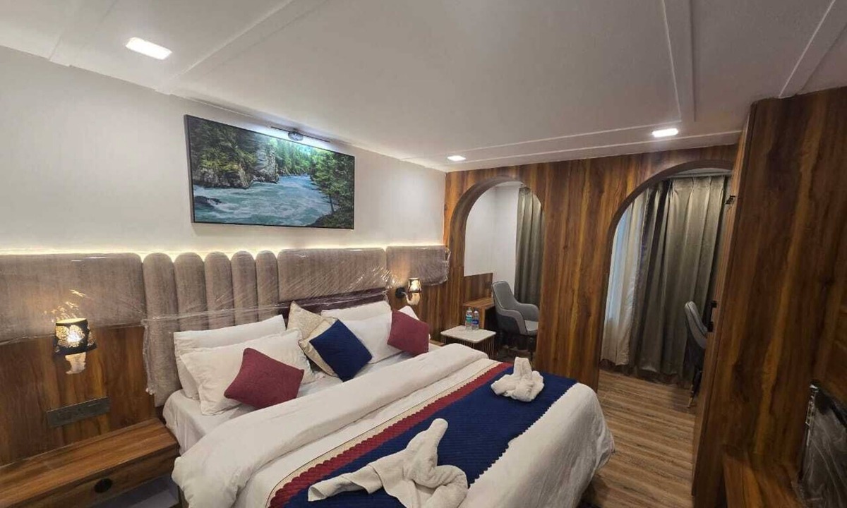 Badrinath Hotel | Hotel Vishnu Sarovar