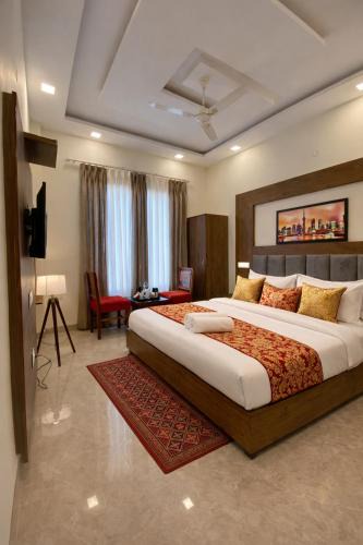 Zirakpur Hotel | Hotel Wood Lark by Sidham Group # Choice of Manali, Himachal Tourists