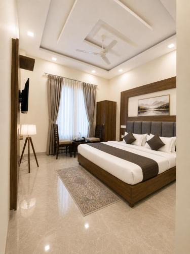 Zirakpur Hotel | Hotel Woodlark Square Zirakpur Chandigarh # Family Hotel # Property of the Year