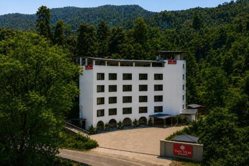 Narainkoti Hotel | Hotel Yadu Vilas