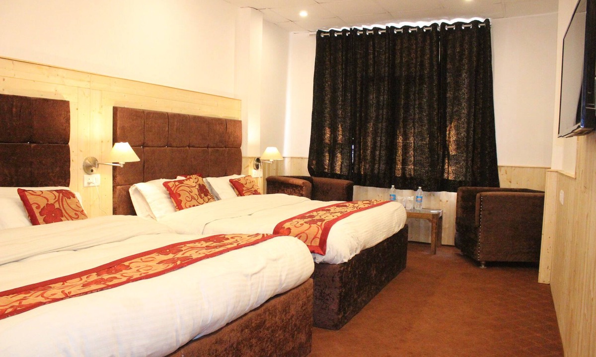 Narainkoti Hotel | hotel yadu vilas