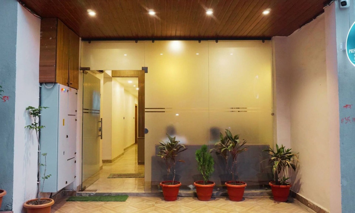 Indore Hotel | HR Premium Stay