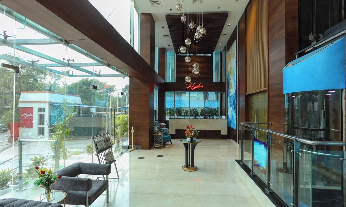 Sector 62 Hotel | Hyphen Business Hotel