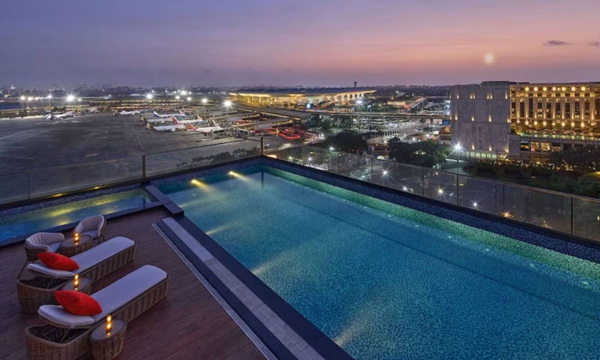Vile Parle East Hotel | ICONIQA - The Lifestyle Hotel of Mumbai