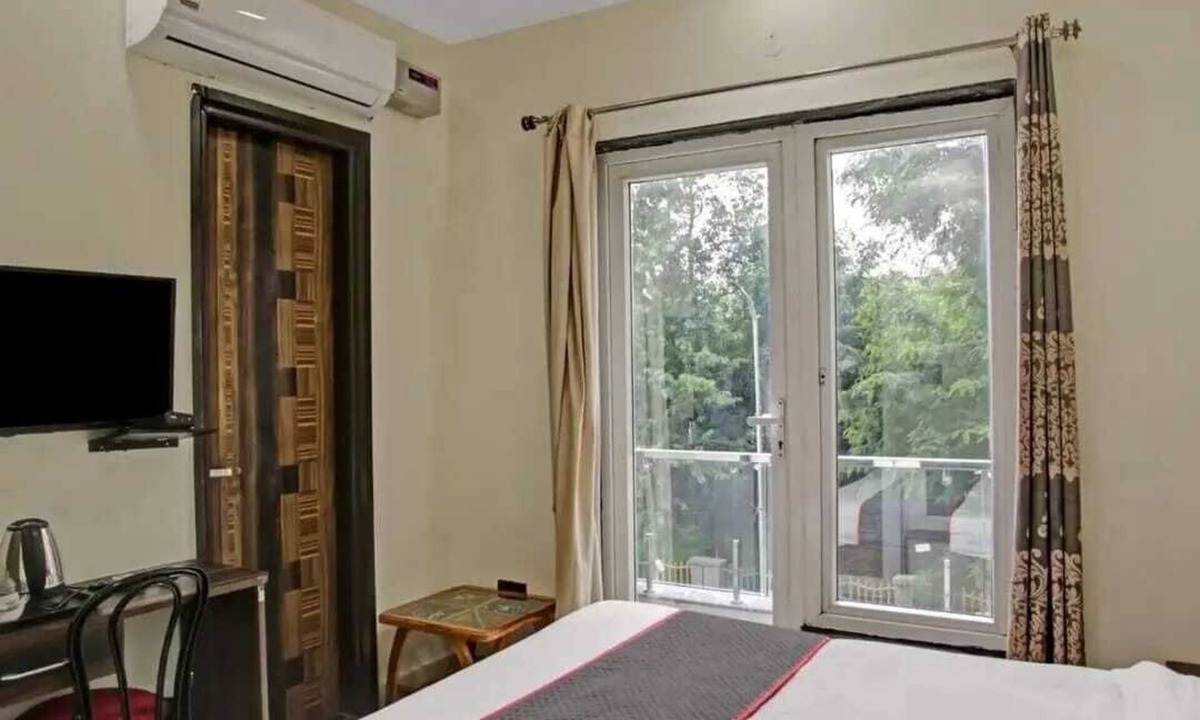 Sector 70 Hotel | Imperial Hotel Noida