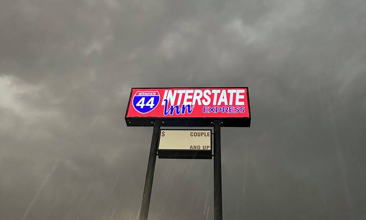 Tulsa Hotel | Interstate Inn Express