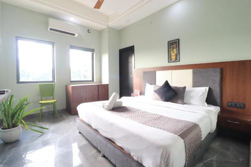 Dehradun House | ISBT Dehradun Hotel Dhomage