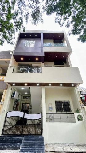Ujjain House | JinAagam Homestay near Mahakal, 2BHK Ground Floor