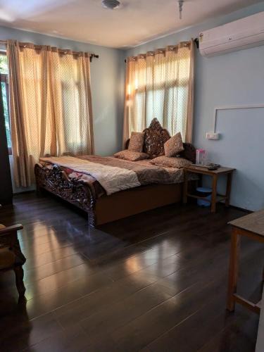 Nishat-Shalimar Hotel | John's palace