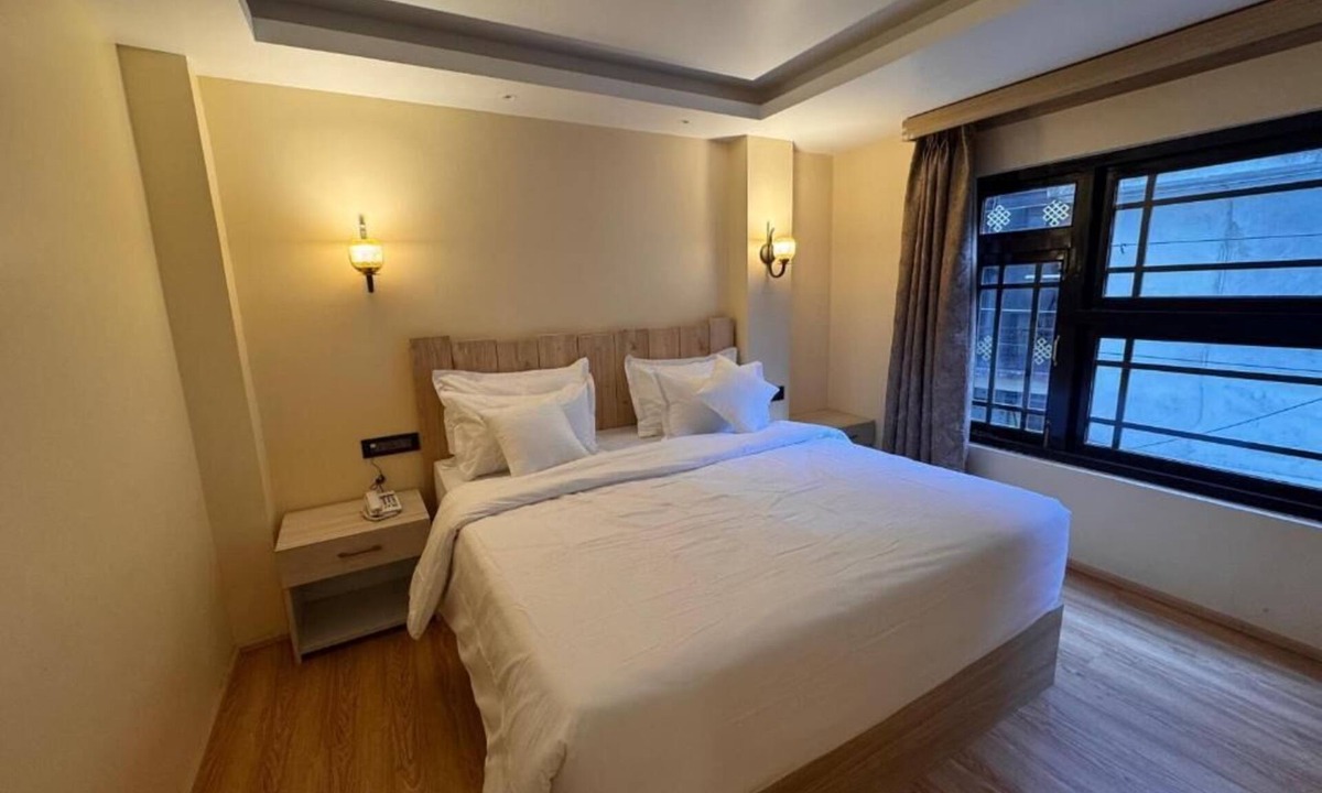 Lachen Hotel | Juniper Mountain Resort