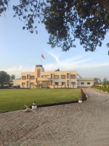 Faizabad Hotel | Kailasha Garden and Banquet Hotel