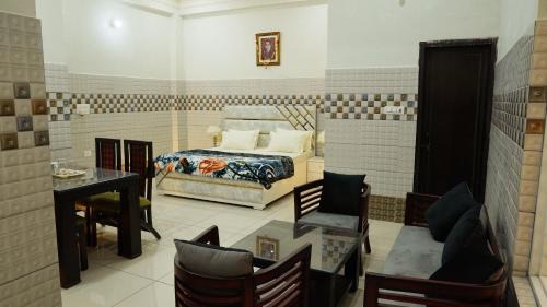 Haridwar Hotel | Kanta Sant Ram Aashram