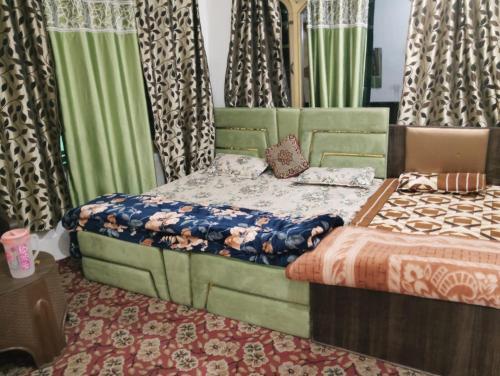 Srinagar House | Kashmir naaz