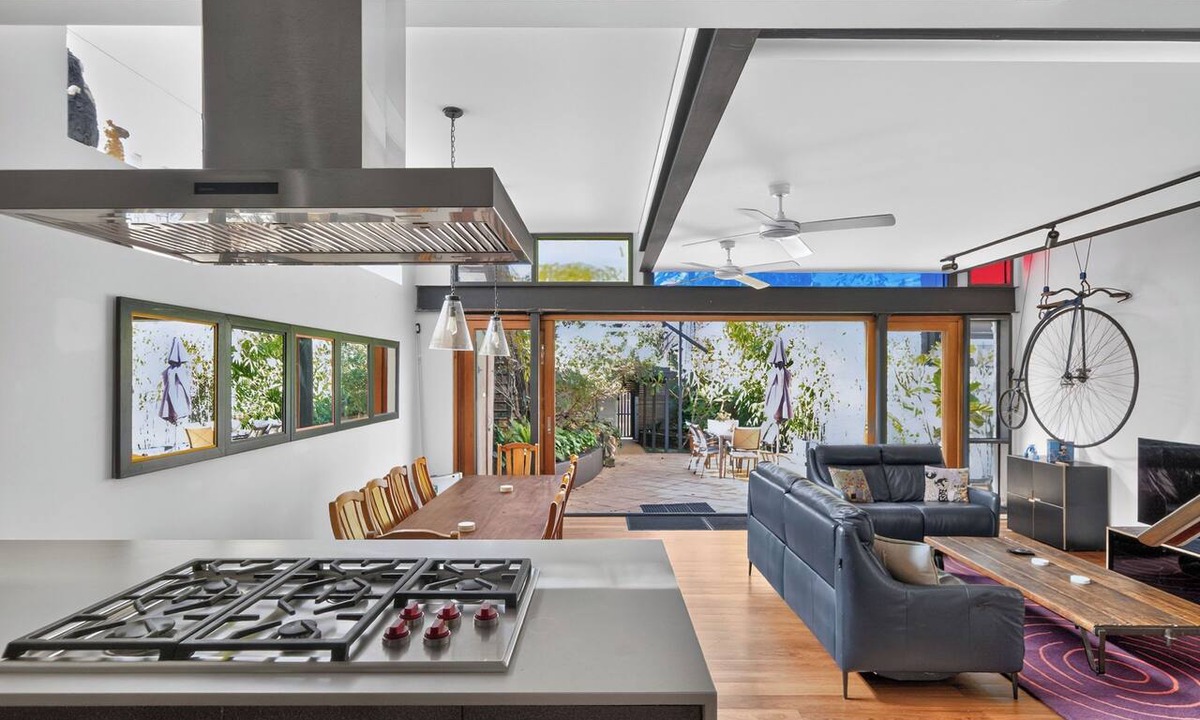 Erskineville House | Kingsley Discover Cafs Street Art and Village Life
