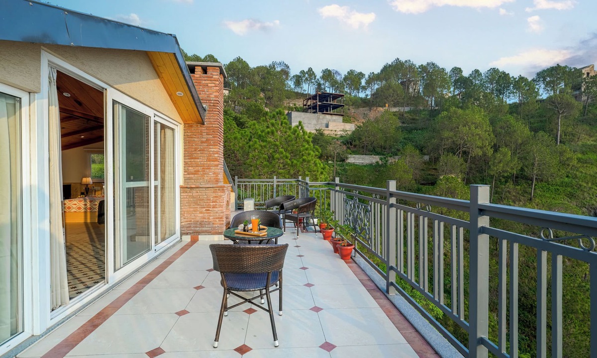 Kasauli Villa | Konifer Villas By ELIVAAS