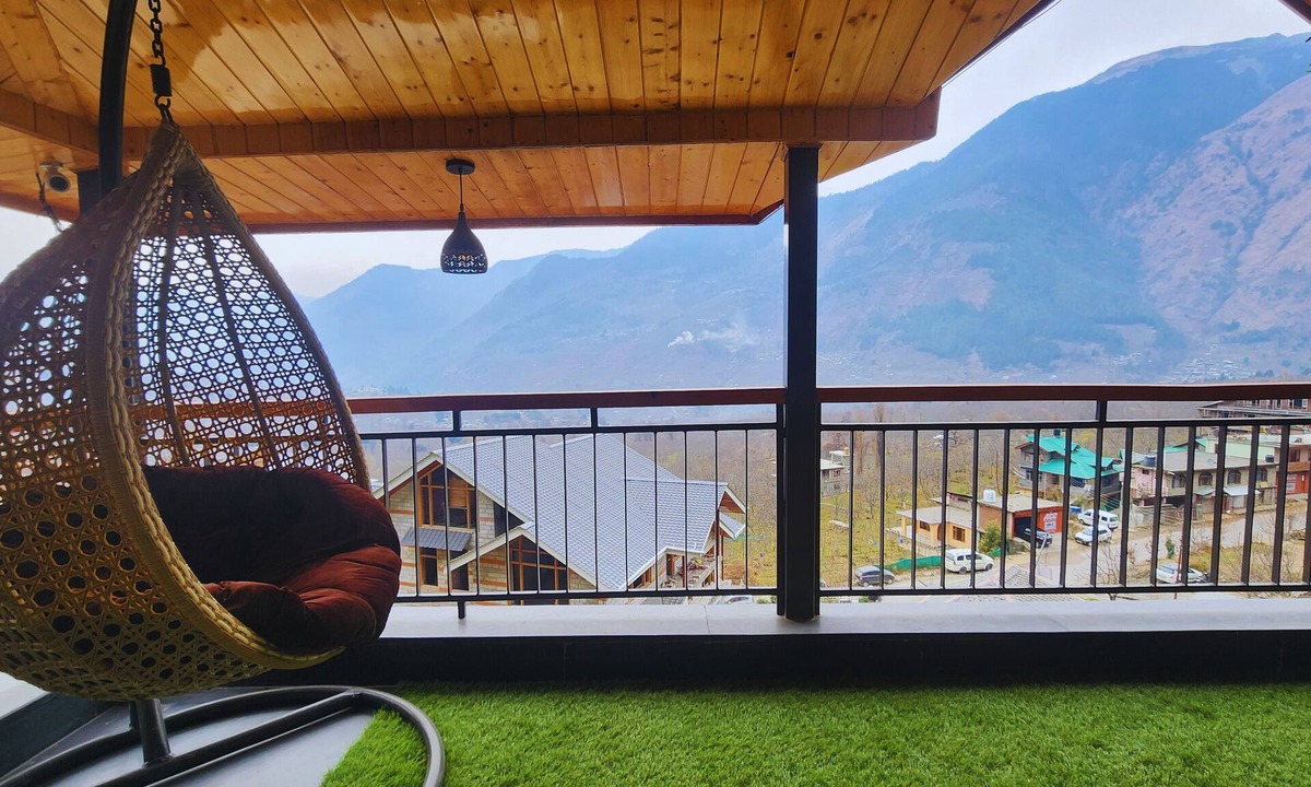 Manali Villa | La Cedar Villa by Staycation