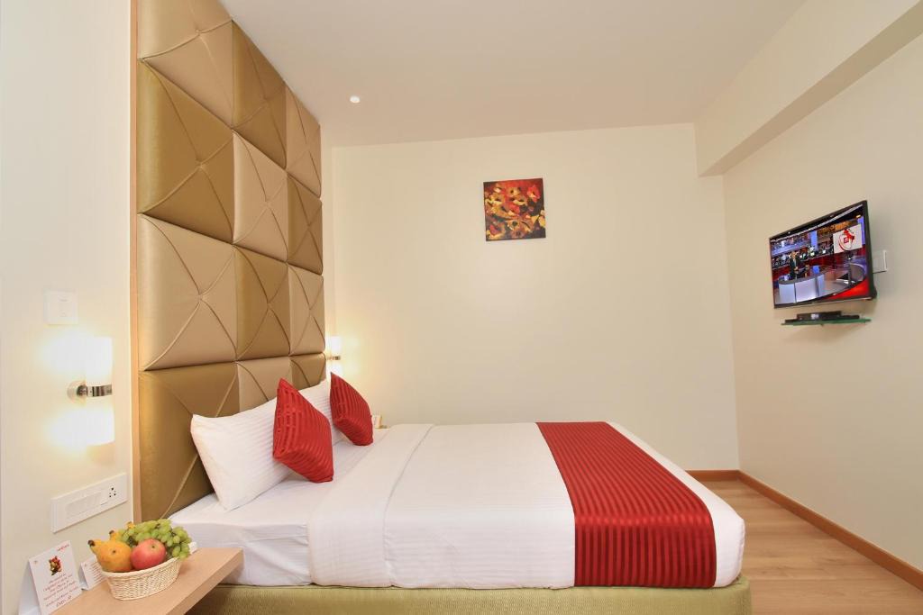 Koramangala 4-B Block Hotel | La Sara Regent