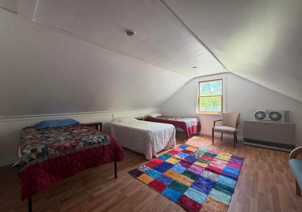 Monson Hostel | Leapin leanas