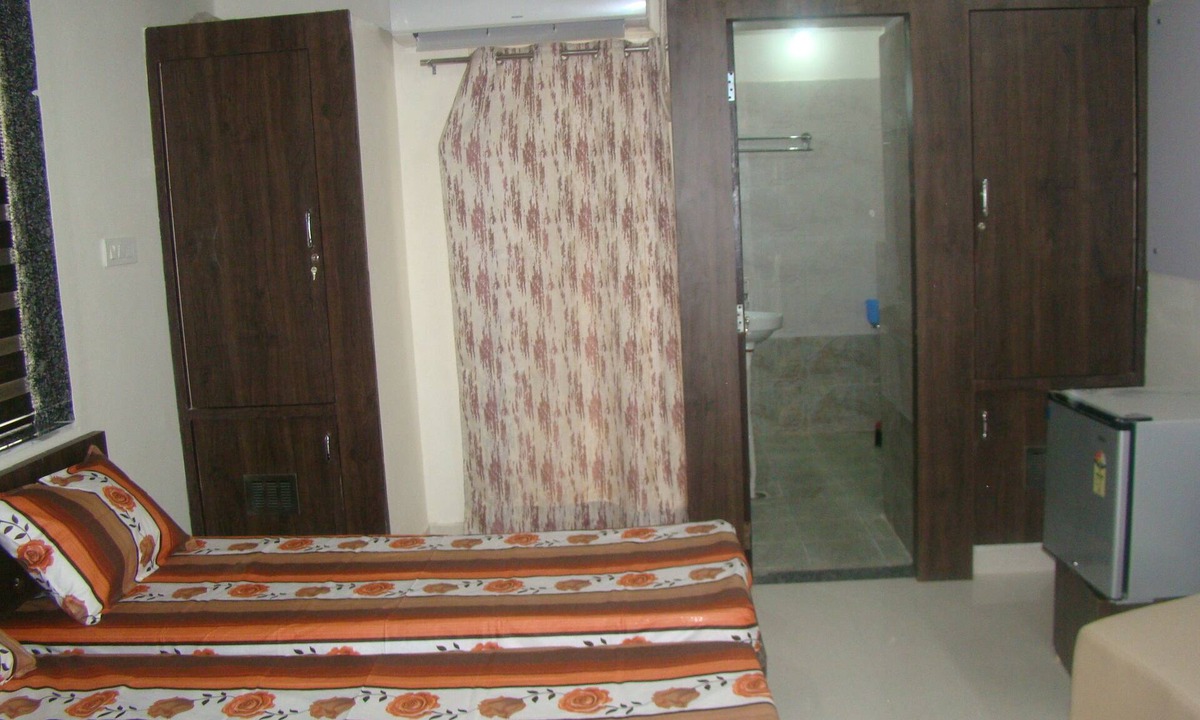 Kota Hotel | Lokhit Residency
