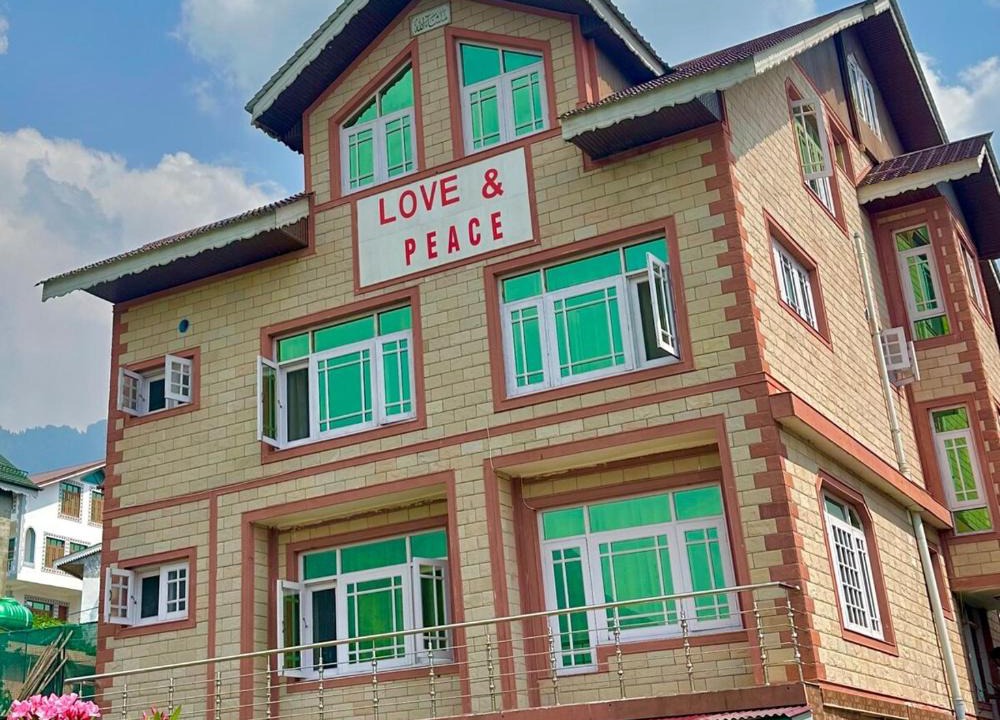 Nishat-Shalimar House | Love & Peace Homestay