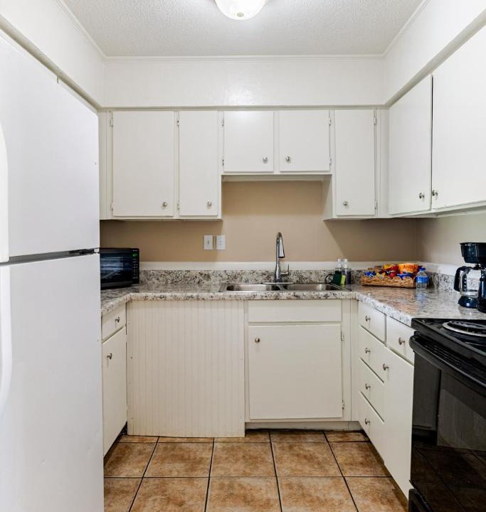 Montgomery Apartment | Lux Mins 2 Maxwell AFB, Baptist Med., Downtown
