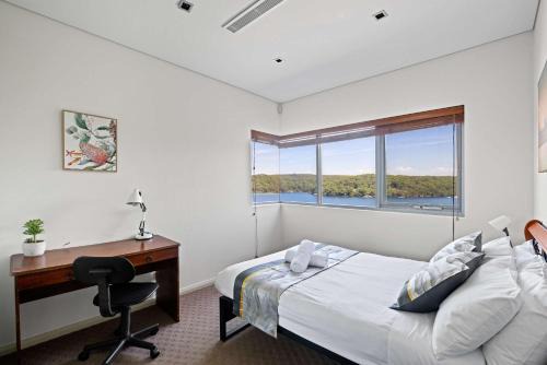 Caringbah South House | Luxe Waterview Double Room in Caringbah South - Ideal for Relaxation - Shared Bathroom