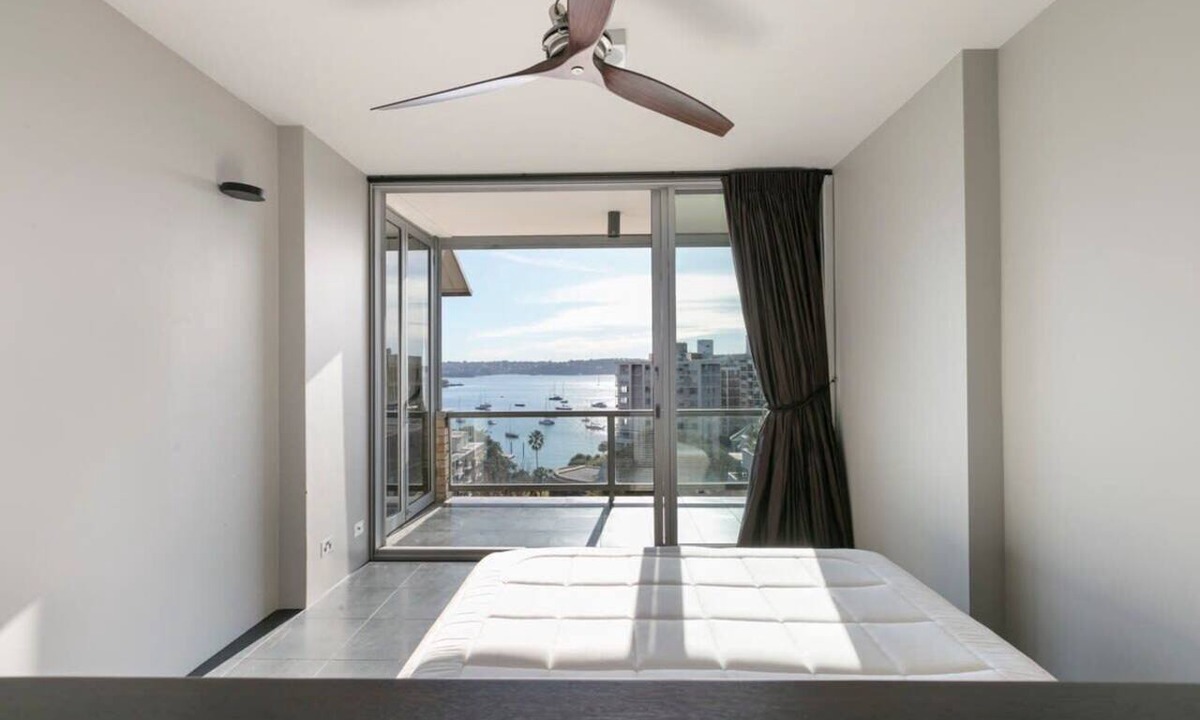 Elizabeth Bay Apartment | Luxury 1 Bedroom Apt with Harbour Views & Parking