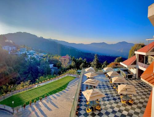 Baldeyan Resort | Marigold Sarovar Portico Shimla with Heated pool and AC Rooms-A Resort cottage and SPA