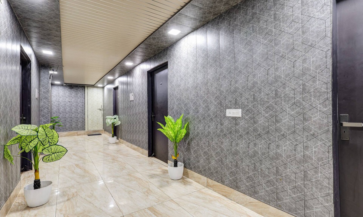 New Delhi Hotel | Mauryan Signature hotel Devli Khanpur