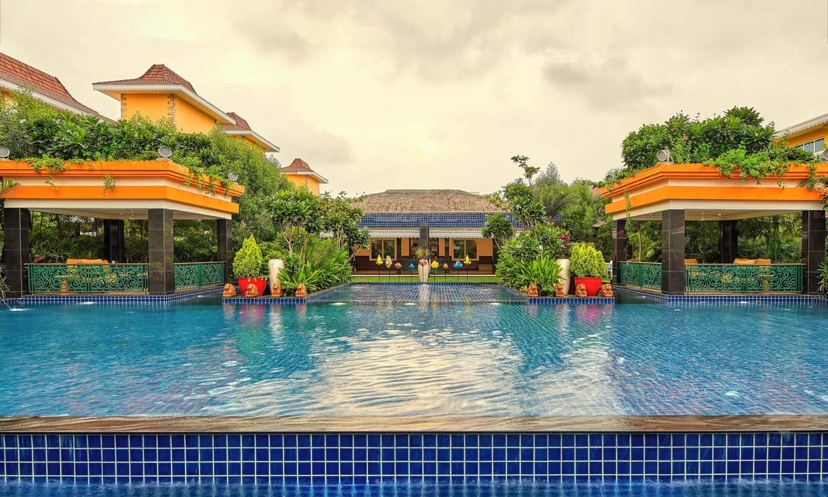 Raipur Hotel | Mayfair Lake Resort