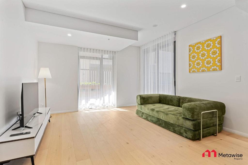Rouse Hill Apartment | MetaWiseBnB Stylish 2BR Apartment Near Metro & Shops