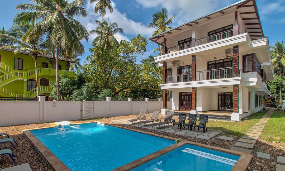 Gauravaddo Villa | Mingle with the Stars in an Open to Sky Bathroom