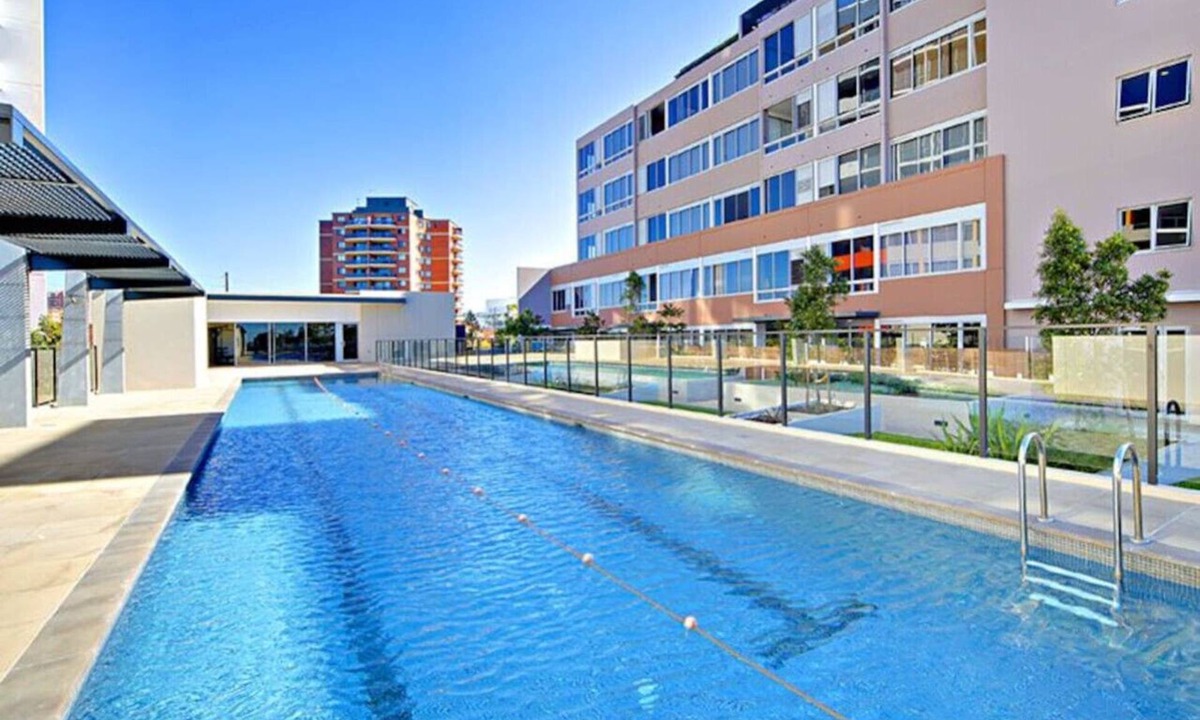 Hurstville Apartment | Modern Comfort|Hurstville 3BR Wifi/Train/Business