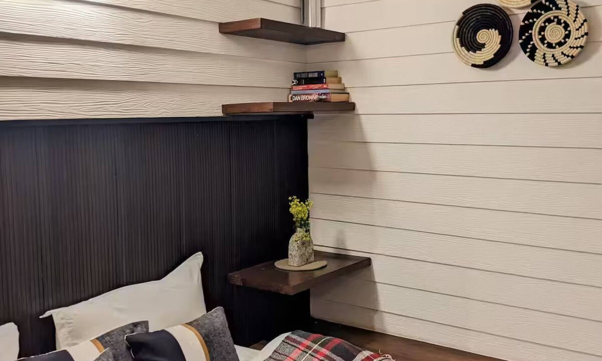 Noida House | Modern Container Home Getaway