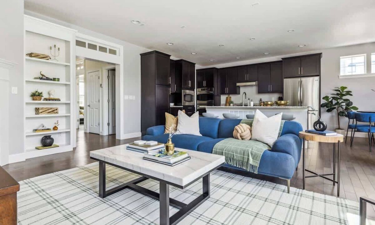 Stapleton House | Modern Elegance | Pool Table | Walkable Area