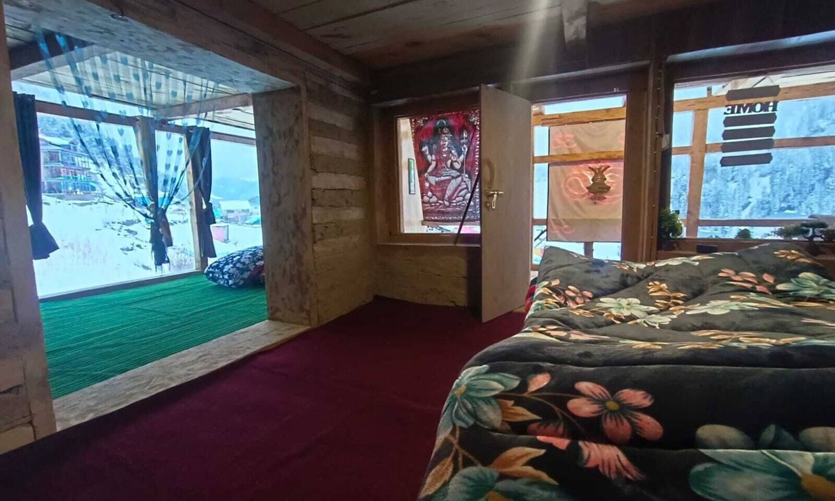 Kasol House | MONK Hut