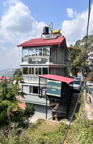 Shimla Hotel | mountaincottage near Mall Road