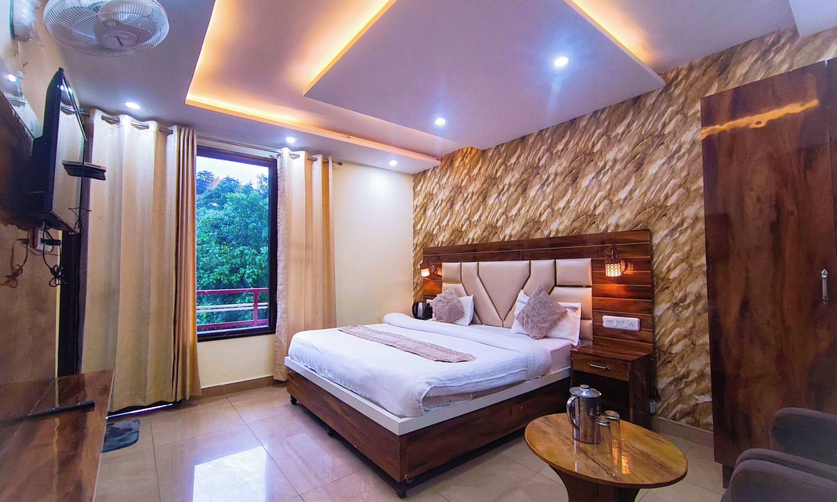 Dalhousie Hotel | MS RESORT