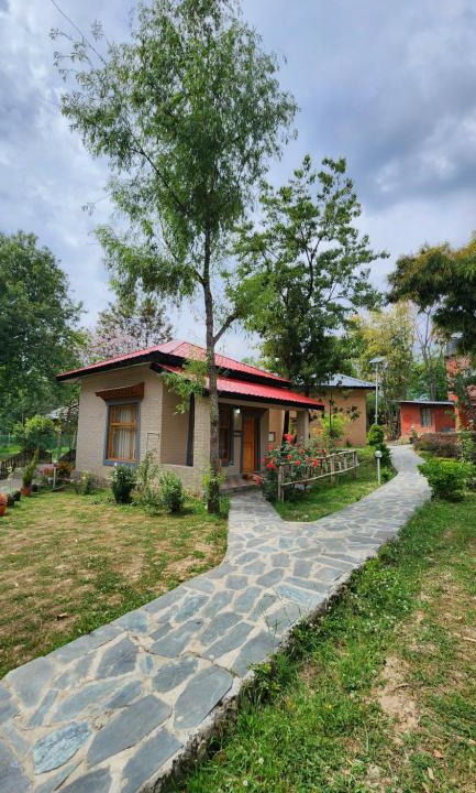 Gunehr Hotel | Namlang Resort