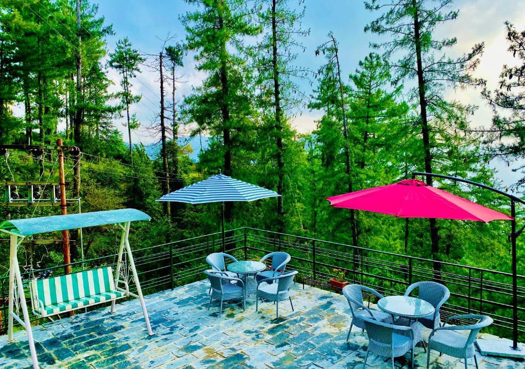Shimla Hotel | Nature Valley Resort Mashobra - A Peacefull stay with balcony