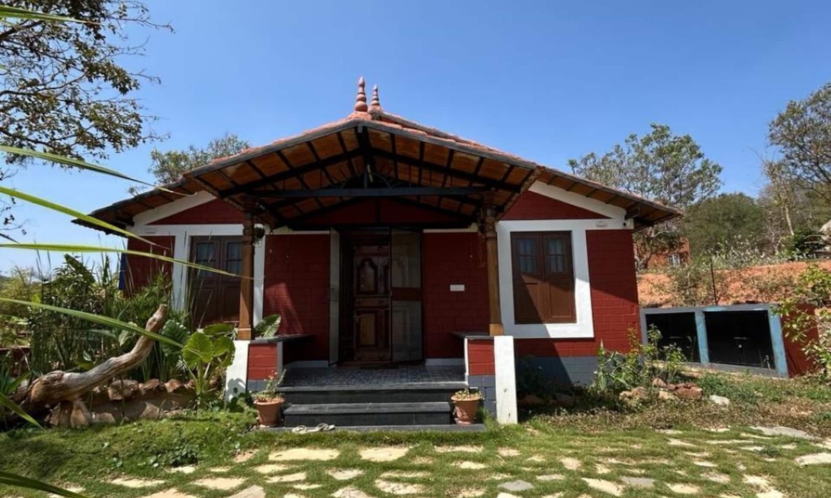 Hosur Hotel | Neelambari