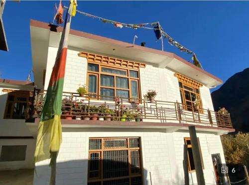 Tabo House | New Buddha Homestay By StayApart