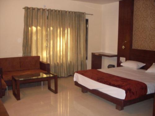 Shajapur Hotel | New Hotel Shree Ganga