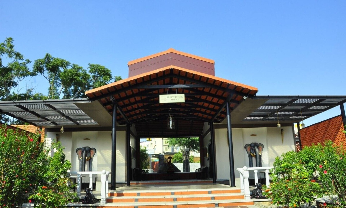 Electronics City Hotel | Nirvana Club Resort and Spa