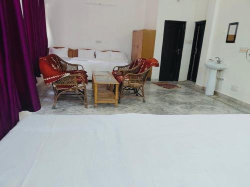 Bhimtal House | Oak Woods homestay