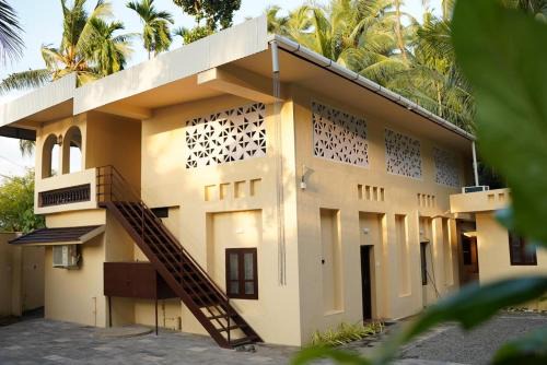 Ponnani House | Oakeland By Grovien