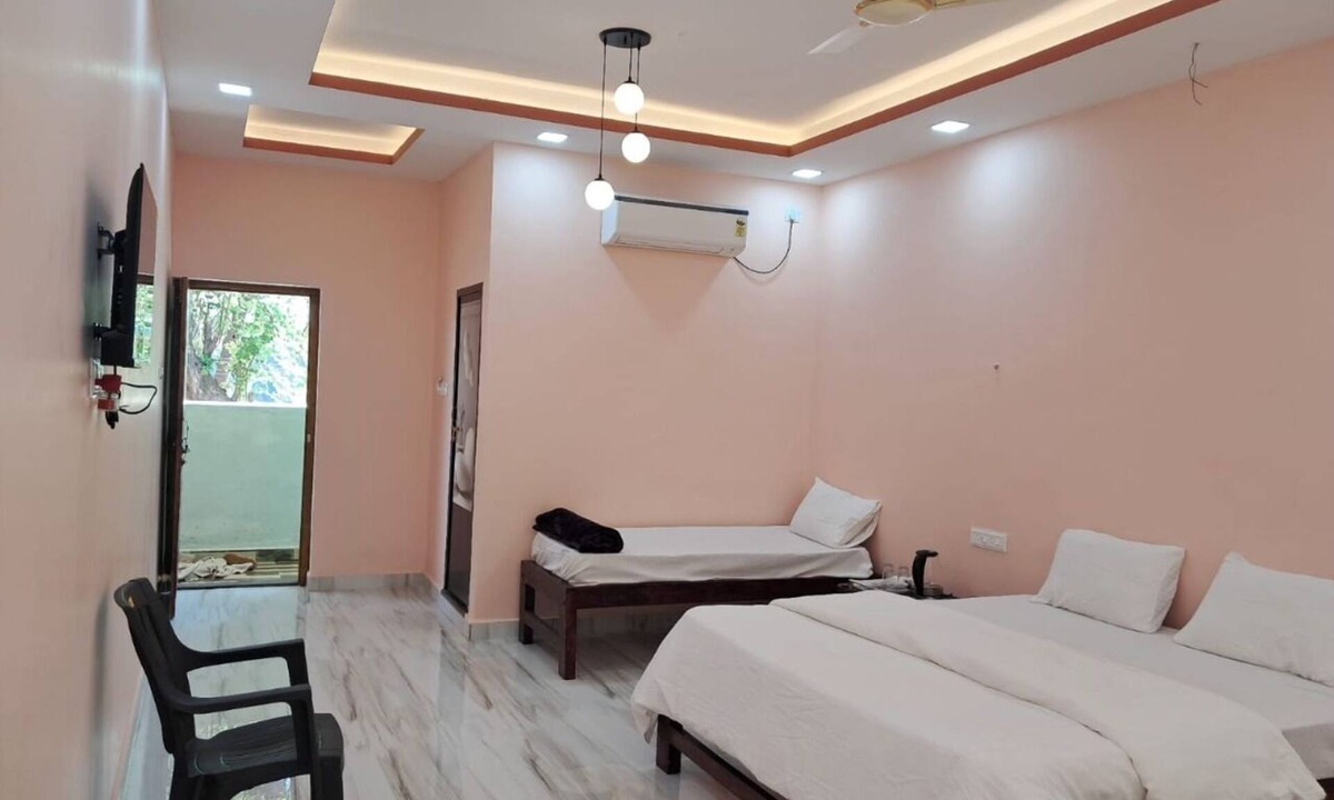 Murudeshwara Hotel | Ocean Mist Beach Homestay