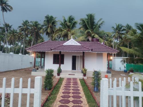 Kodungallur Villa | Ocean wings Traditional beach villa
