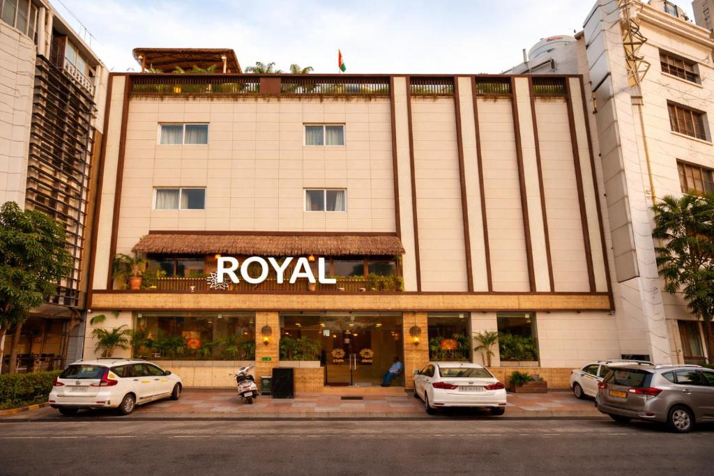 Aerocity Hotel | OPO Premier Ro'yal Delhi Airport FREE Airport Pickup