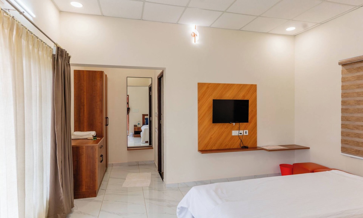 Adyar Hotel | Oscar club Farmhouse and Resorts